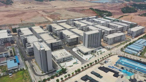 半年報(bào) 梧州高新區(qū) 強(qiáng)龍頭 補(bǔ)鏈條 聚集群 上半年實(shí)現(xiàn)雙過(guò)半目標(biāo)